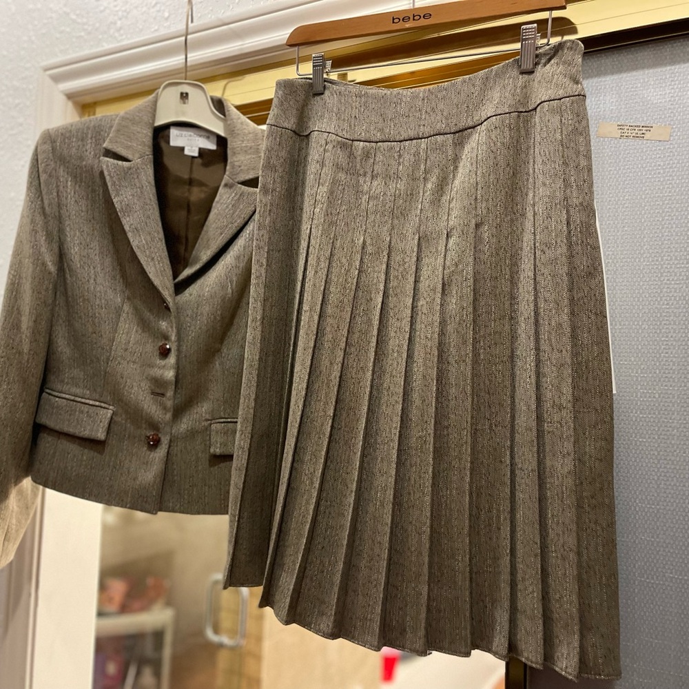 Liz Claiborne Pleated A-Line Skirt